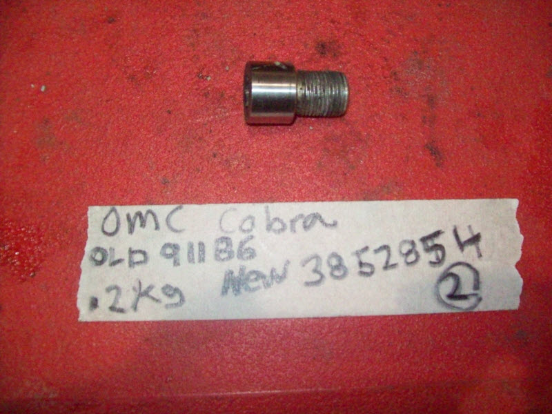 OMC COBRA pivot pin screw BRP 3852854
